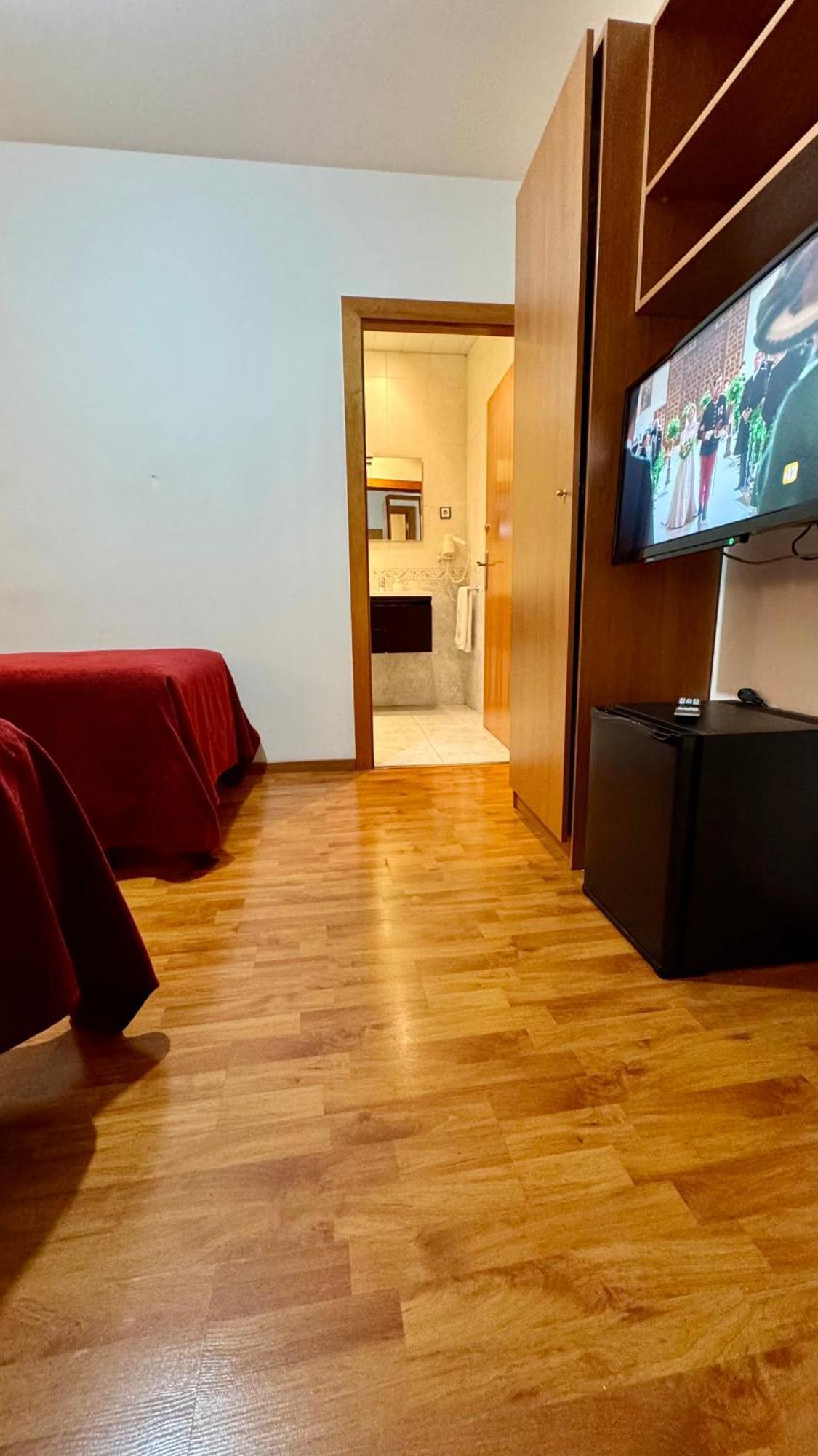 Hostal Madrazo Barcelona Exterior photo