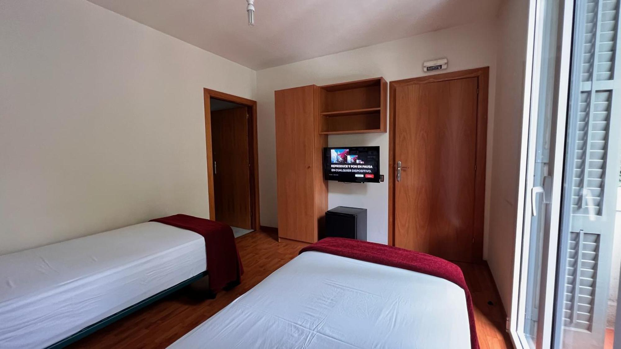 Hostal Madrazo Barcelona Exterior photo